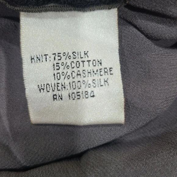 Go Silk Size Small Silk /Cashmere Mixed Media V Neck Sweater Chiffon Back Black - Picture 8 of 8